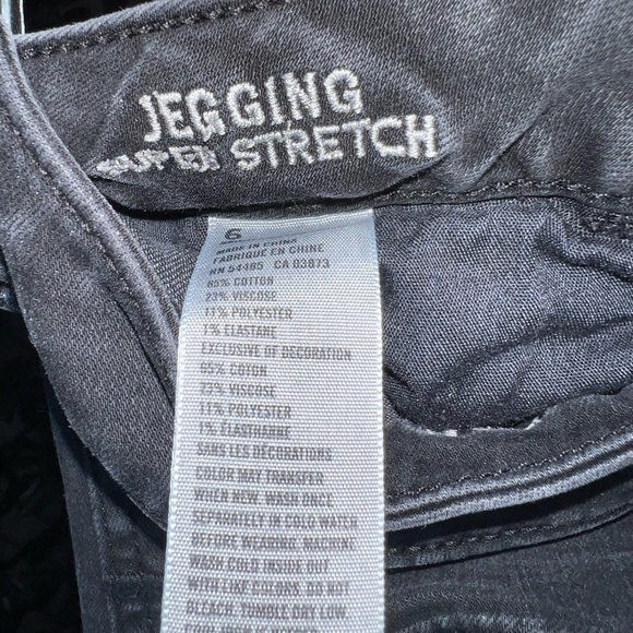 American Eagle 2010’s Low Rise Black Jegging Super Stretch - Picture 4 of 4